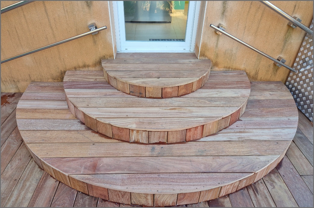 img_escalier-bois
